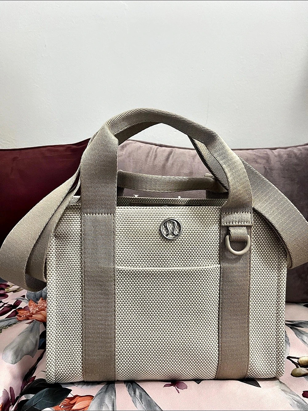 Lululemon Daily Multi-Pocket Canvas Tote Bag 20L Gray